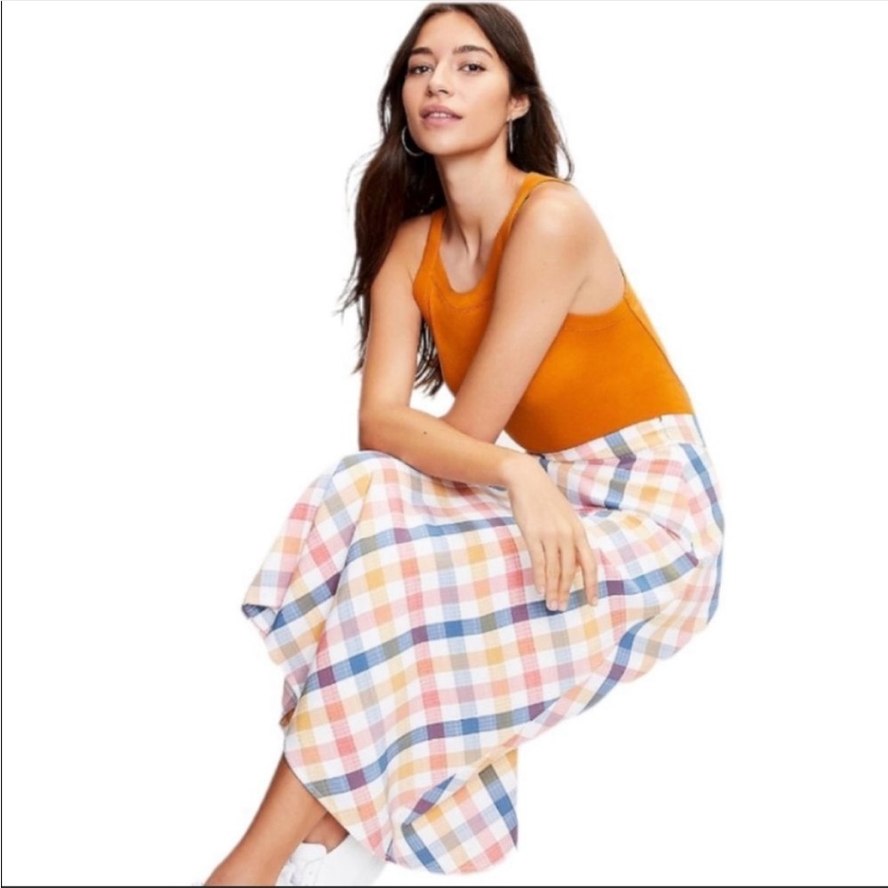 Cute gingham skirt, NWT!
